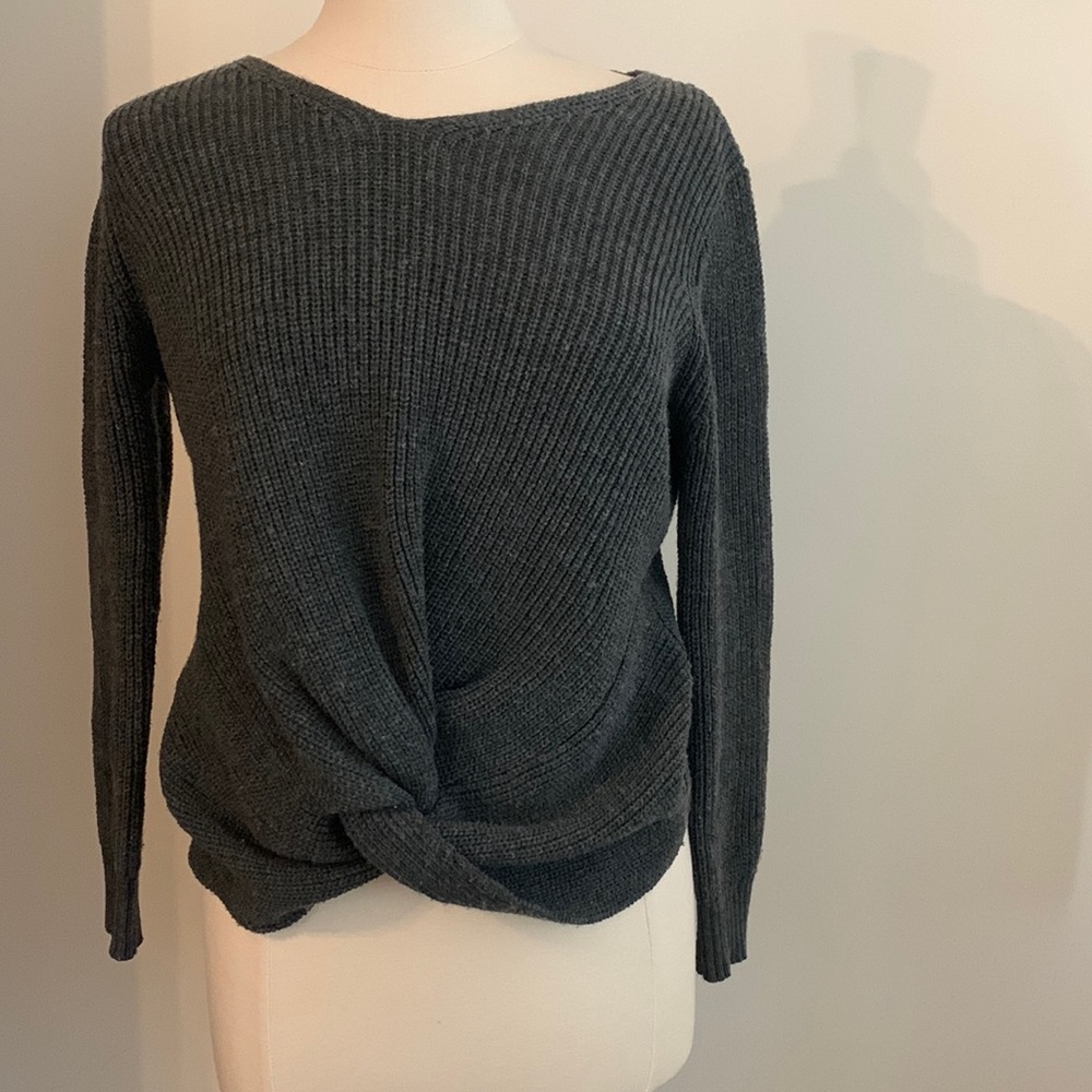IJOAH  Charcoal Grey V Neck Sweater w/ Knotted Front M